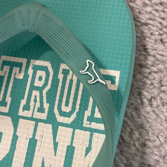 Victoria's Secret PINK Aqua Flip Flops with White Accents - Picture 4 of 5